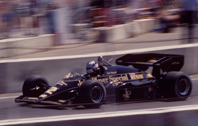 Lotus 95T Renault