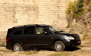 Ssangyong Rodius 270 S