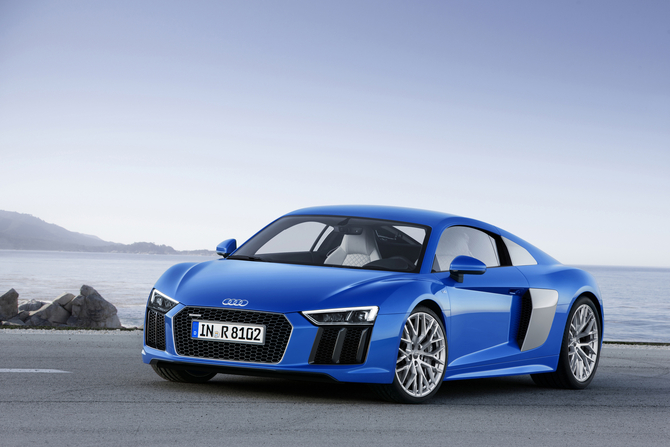 Audi R8 V10