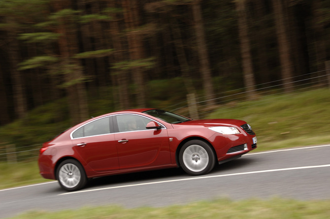 Vauxhall Insignia Hatchback 2.0T SE Nav (Auto)