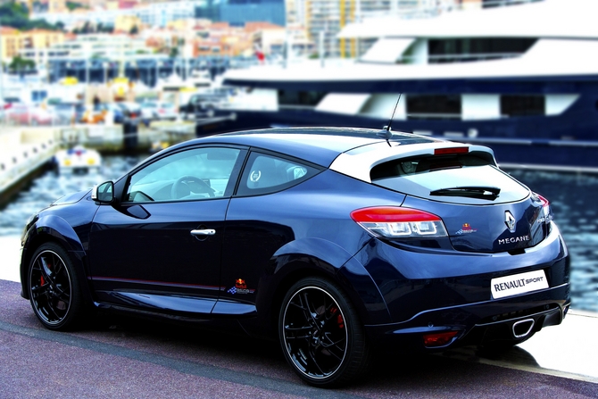 Renault Megane RS Red Bull RB8