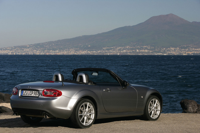 Mazda MX-5 2.0