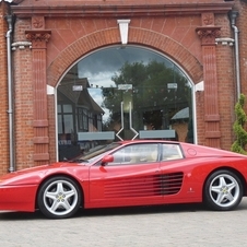 Ferrari Testarossa foi um dos 28 carros da coleção pessoal de Elton John