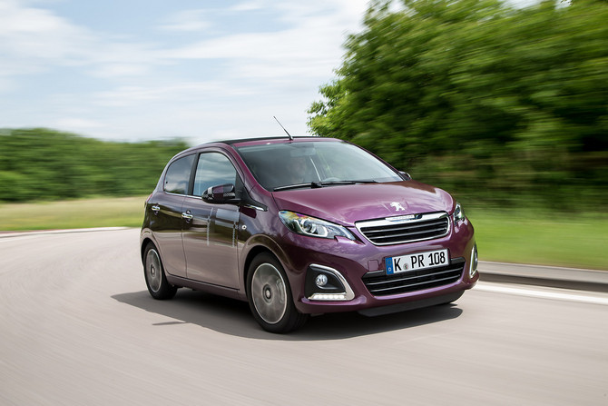 Peugeot 108 TOP Style 1.0 VTi Peugeot 108 TOP Style 1.0 VTi