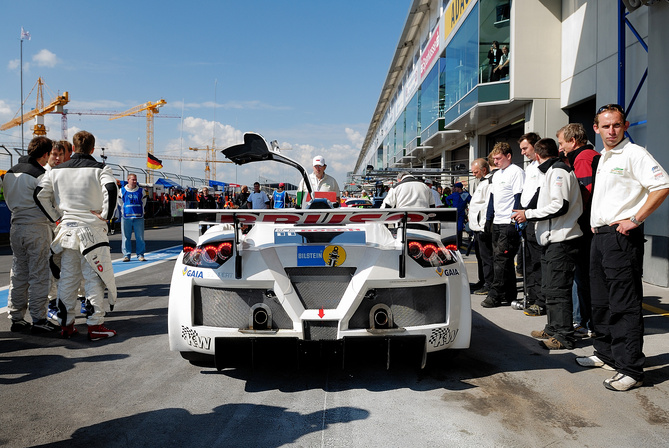 Gumpert Apollo Hybrid