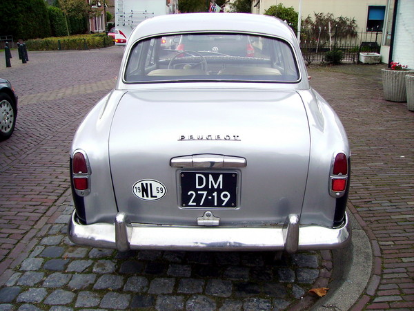 Peugeot 403