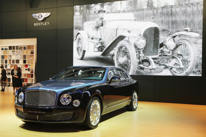 The Mulsanne Diamond Jubilee Edition was unveiled at Bentley's new dealer in Beijing