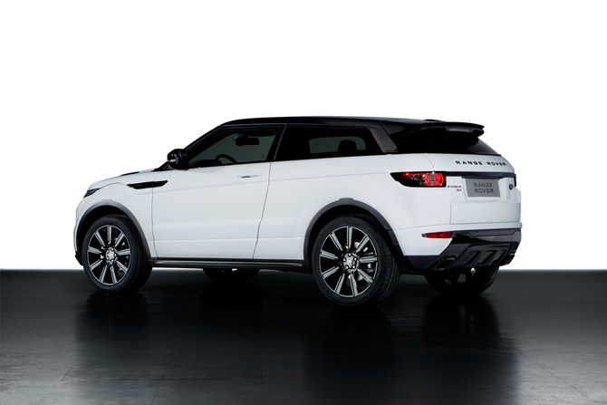 Land Rover Evoque 2.0 Si4 Dynamic Black Design