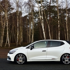 Renault Clio R.S 220 Trophy