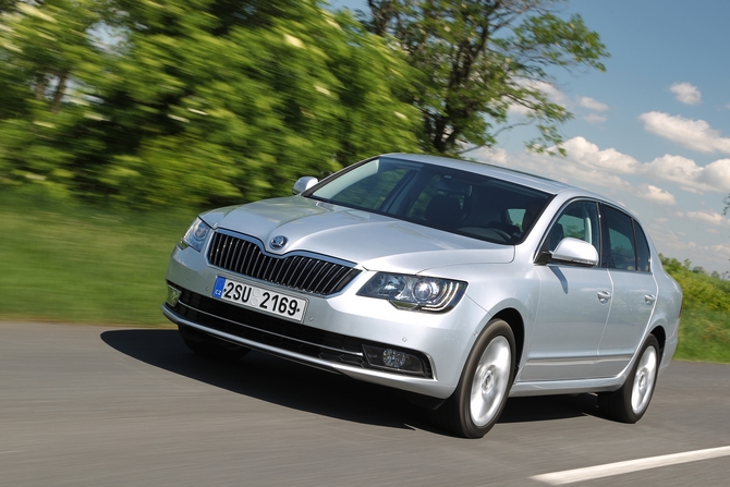 Skoda Superb 2.0 TDI DSG Elegance