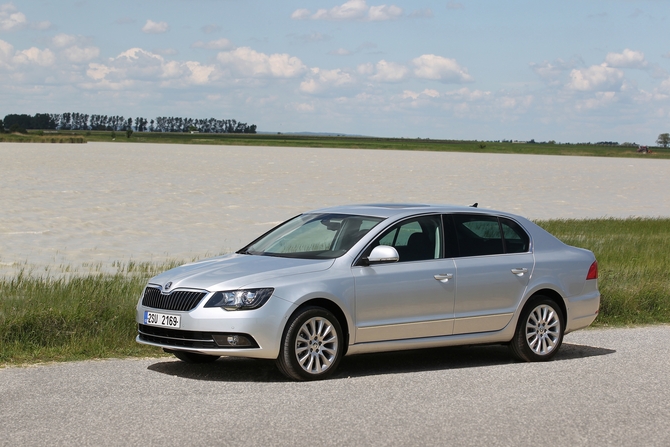 Skoda Superb 2.0 TDI DSG Ambition