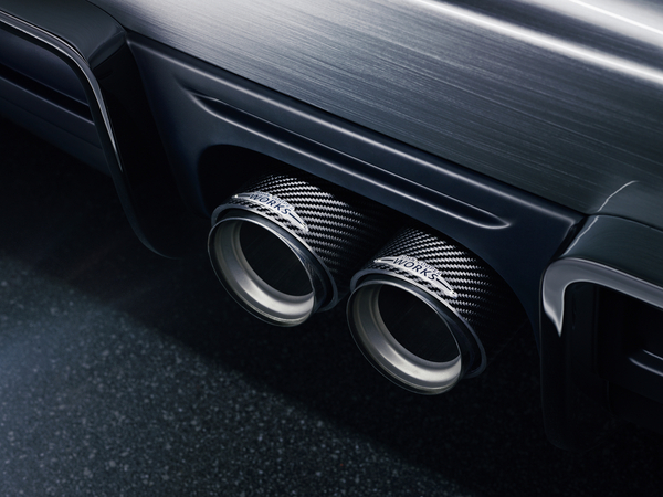 It gets a complete body kit with chrome exhaust tips with a carbon fiber surround It gets a complete body kit with chrome exhaust tips with a carbon fiber surround