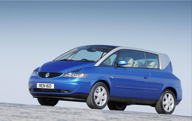 Renault Celebrates 10 Years Since Its MPV Coupe the Avantime