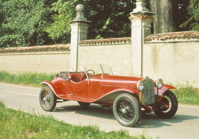 The 1500SS was based on the 6C 1500 and was built from 1925-1929