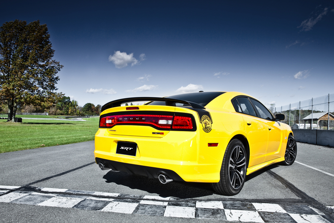 Dodge Preps New Charger SRT8 Super Bee for 2012