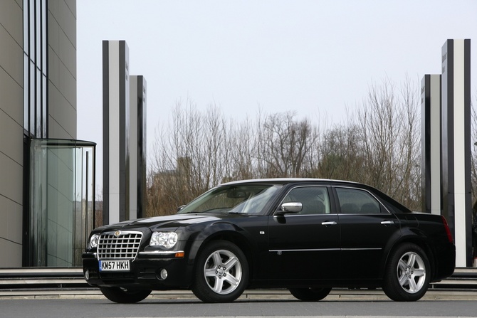 Chrysler 300C HEMI RWD