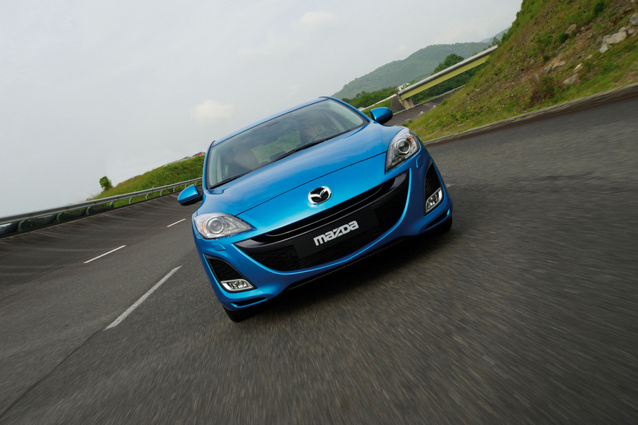 Mazda 3 HB MZ-CD 1.6 Sport (09)