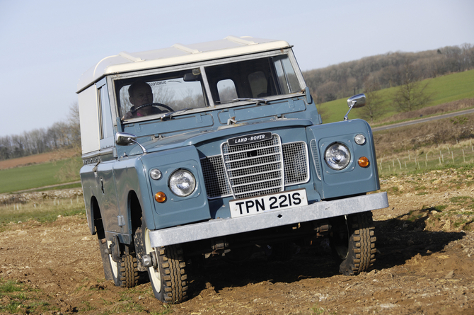 Land Rover 88 Regular