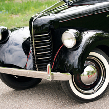 American Bantam Model 65 Riviera Convertible Sedan