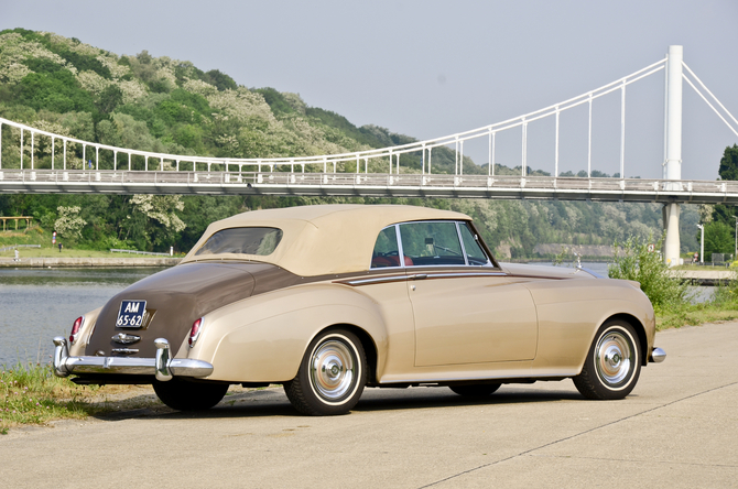 Rolls-Royce Silver Cloud II Drophead Coupé