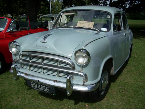 1957 Morris Oxford Series III Saloon