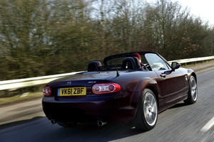 Mazda MX-5 Coupé Cabriolet 2.0i Venture