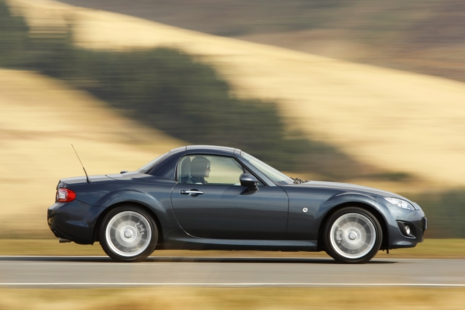 Mazda MX-5 Coupé Cabriolet 2.0i Miyako