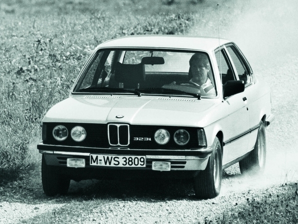 BMW 323i