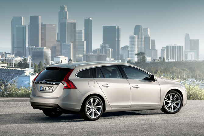 Volvo V60 2.4 D5