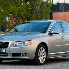 Volvo S80