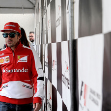 Alonso says he is ready to take on Vettel