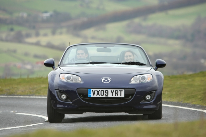 Mazda MX-5 Coupé Cabriolet 1.8i SE