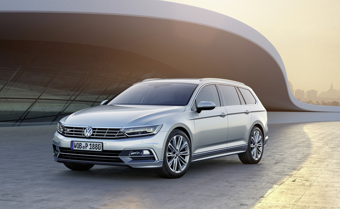 Volkswagen Passat Variant 2.0 TDI DSG 4Motion R-Line Volkswagen Passat Variant 2.0 TDI DSG 4Motion R-Line