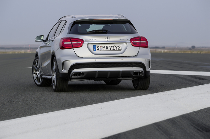 Mercedes-Benz GLA 45 AMG