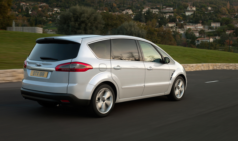 Ford S-MAX 2.0i EcoBoost 240 PowerShift Titanium 7L