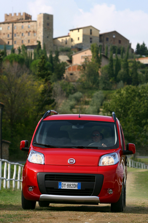 Fiat unveils top of the range Qubo Trekking