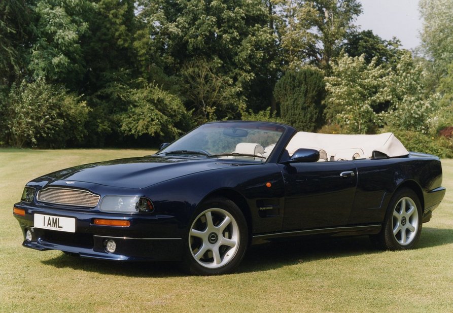 Aston Martin V8 Volante