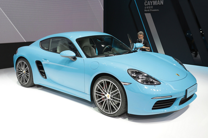 Porsche 718 Cayman S PDK