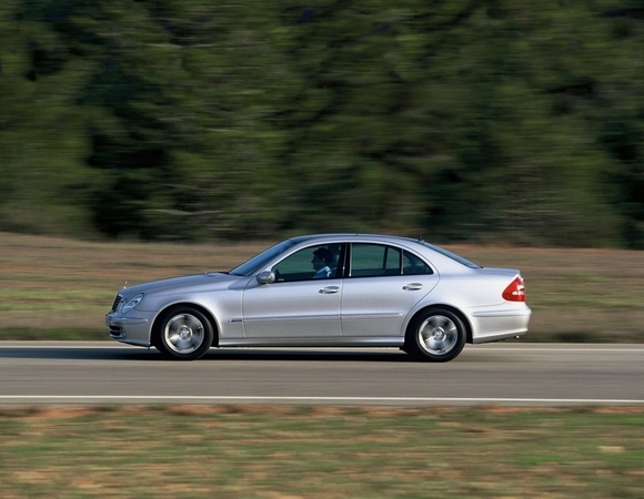 Mercedes-Benz E 200 Automatic