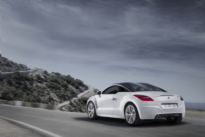 Peugeot RCZ 2.0 HDi FAP