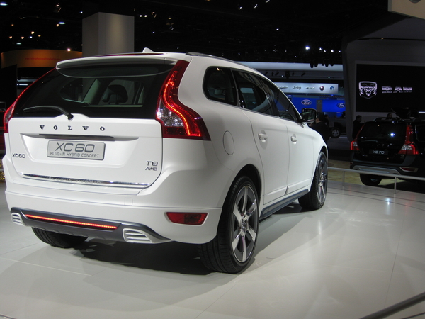 Volvo XC60 Plug-In Hybrid Concept