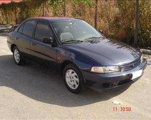 Mitsubishi Lancer 1.3 GLX Automatic