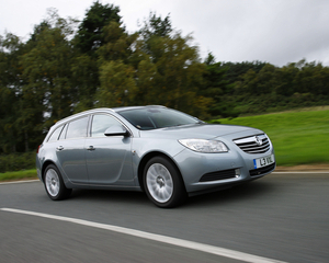 Insignia Saloon 2.8T V6 4x4 Elite Nav 