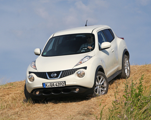 Juke 1.6 Turbo 4x2 Kuro Special Edition