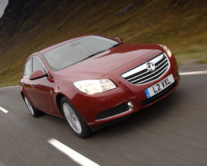 Insignia Hatchback 1.8 VVT Exclusiv