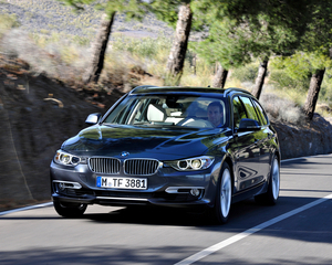 328i Touring xDrive