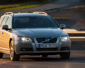 V70 D4 Momentum Geartronic