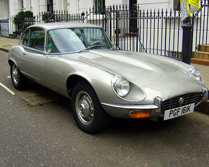 E-Type V12 2+2