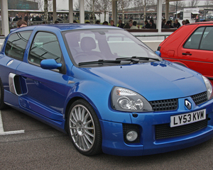 Clio Sport V6