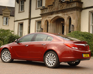 Insignia Saloon 2.0 CDTi SRi